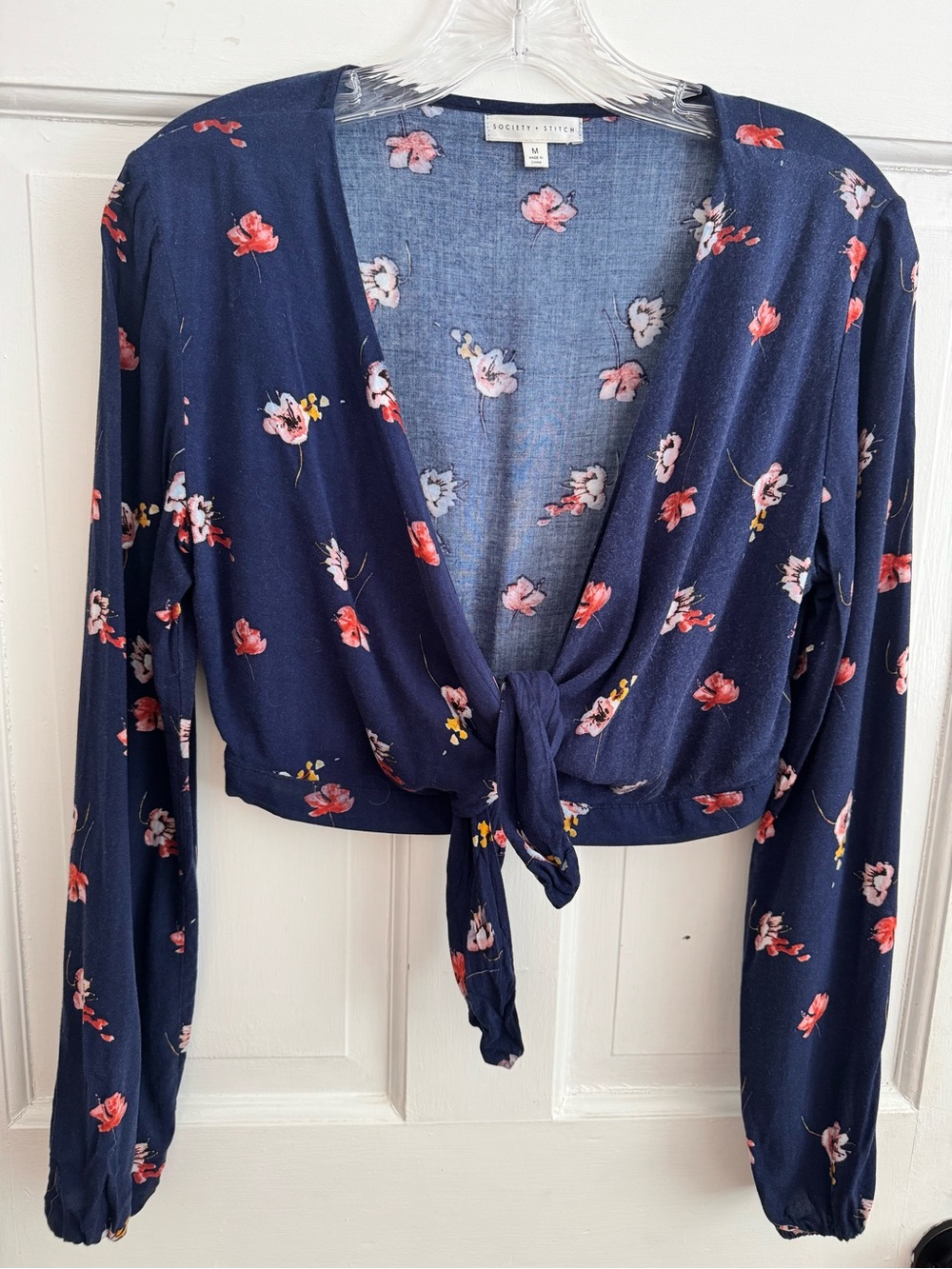 Women’s Soft Navy Blue Florel Tie-Front Long Sleeve Crop Top Blouse Size Medium